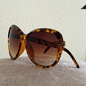 LRI Forever Sun Tortoiseshell Oversized Sunglasses Brown